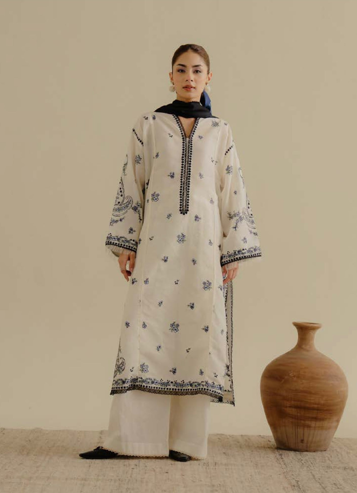 YANA 4A - Unstitched 3-Piece Suit