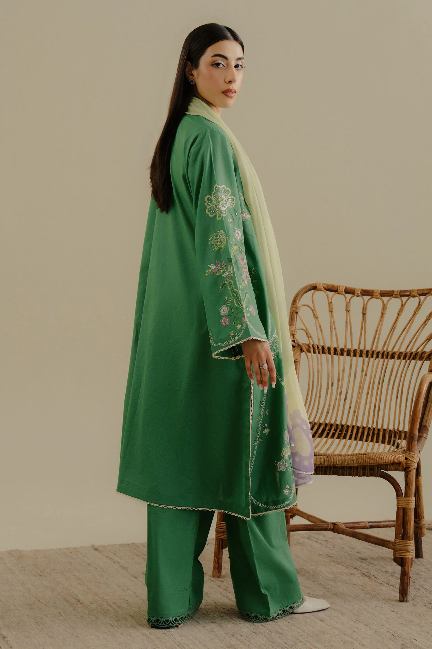 TARA 8B - Unstitched 3-Piece Suit