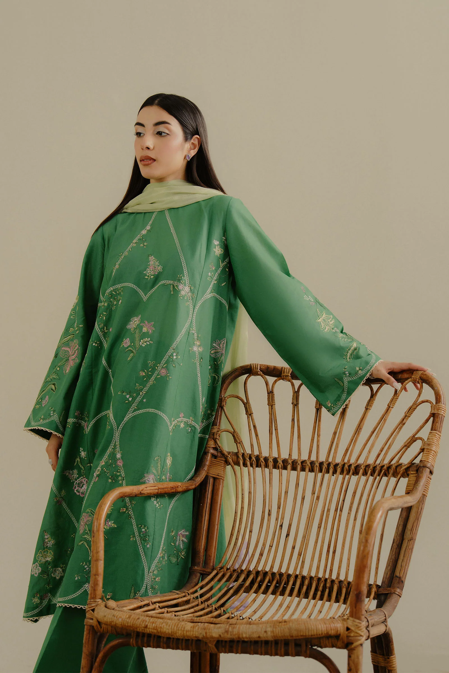 TARA 8B - Unstitched 3-Piece Suit