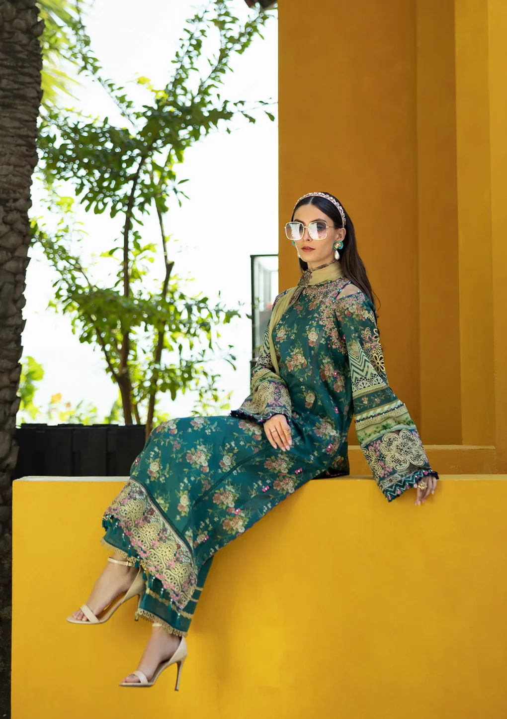 STAY CURIOUS - ETS-07A - Unstitched 3-Piece Suit