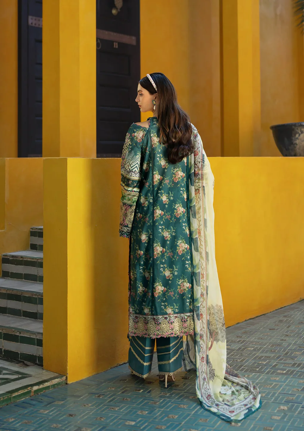 STAY CURIOUS - ETS-07A - Unstitched 3-Piece Suit
