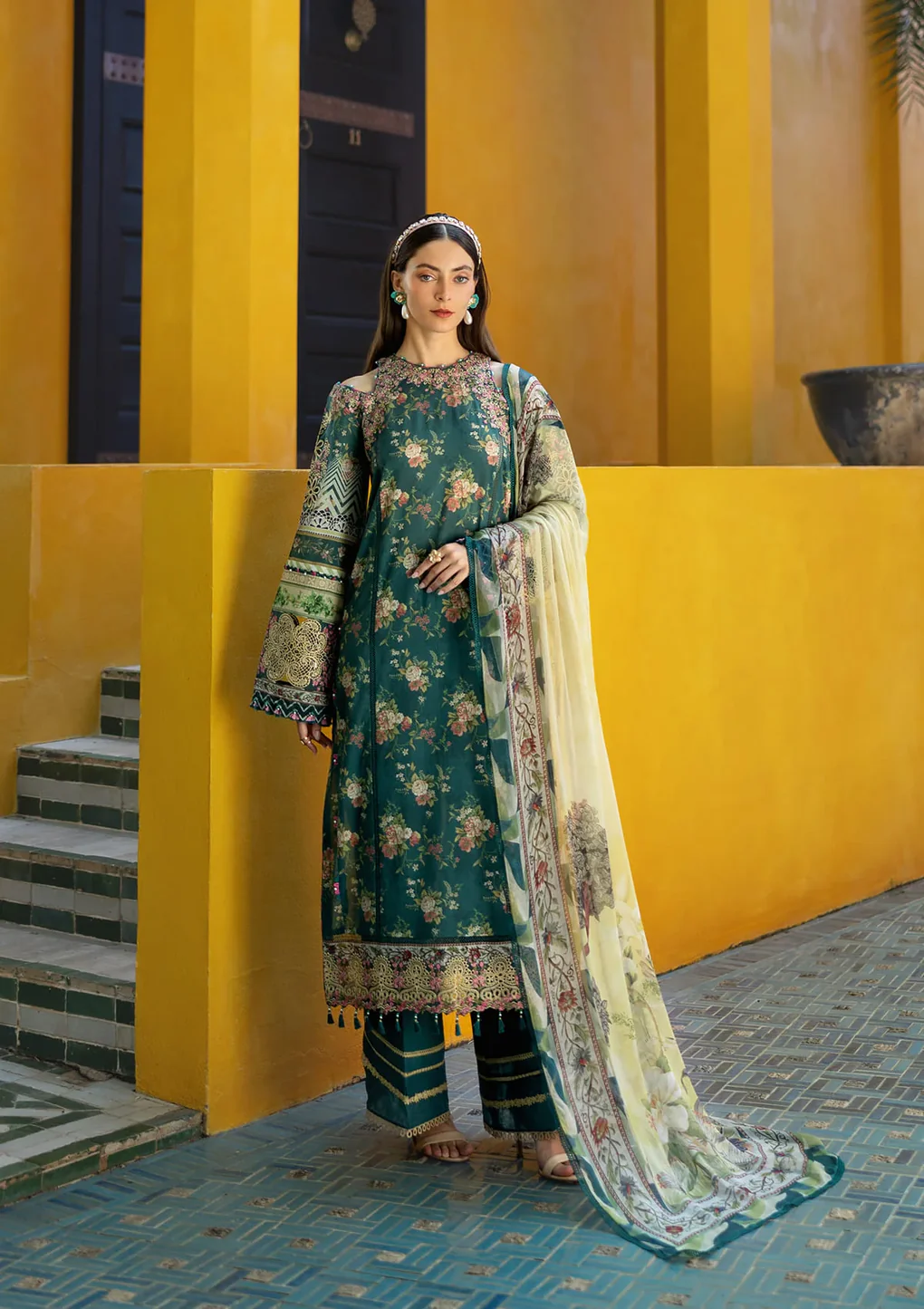 STAY CURIOUS - ETS-07A - Unstitched 3-Piece Suit