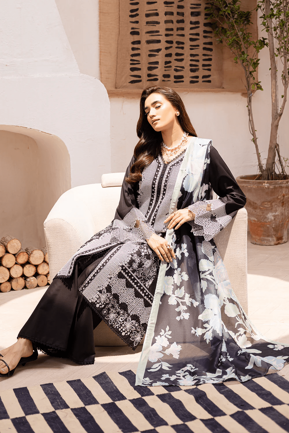 FL-25-07 Black - Stitched 3-Piece Suit