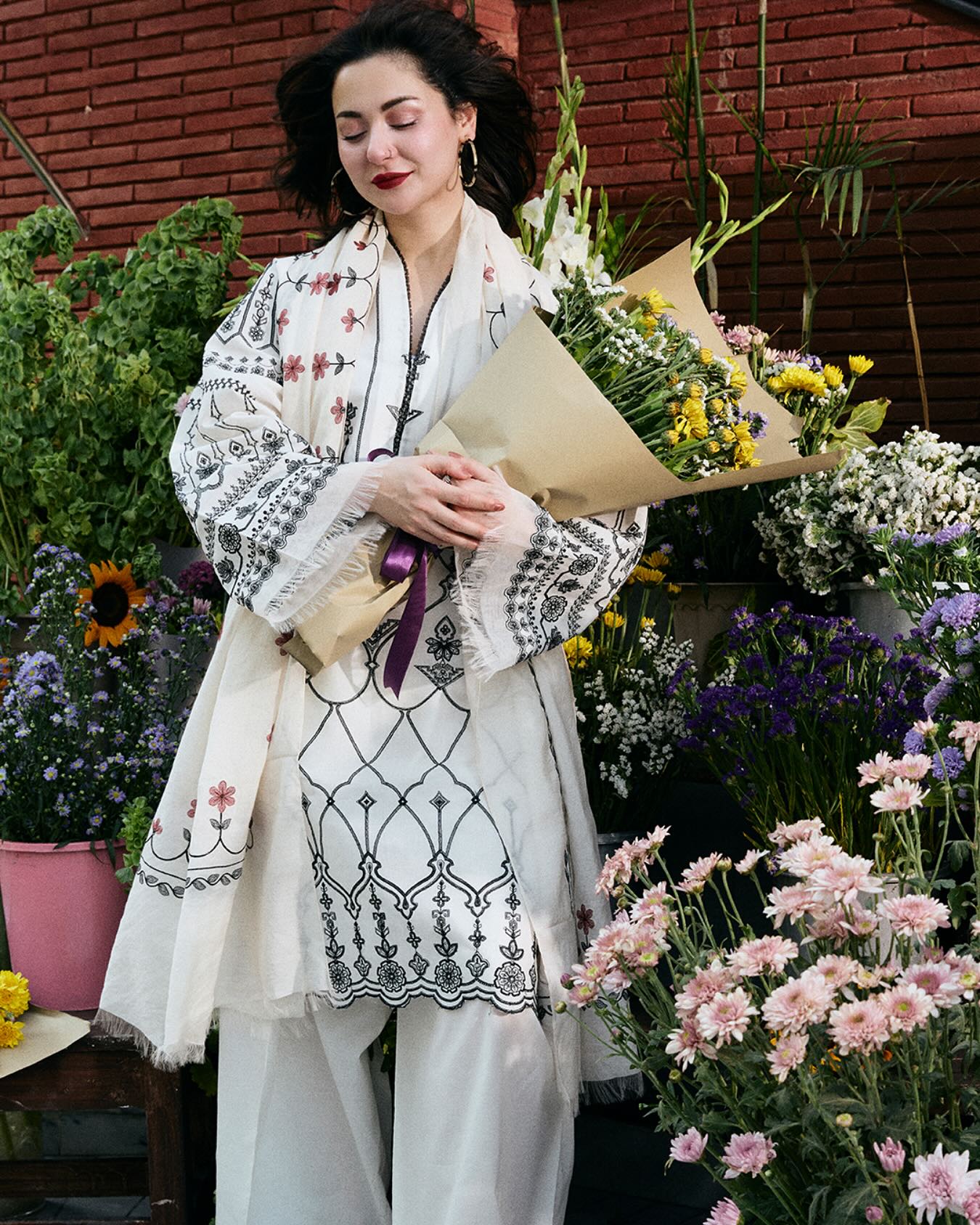 IRIS 2B - Unstitched 3-Piece Suit