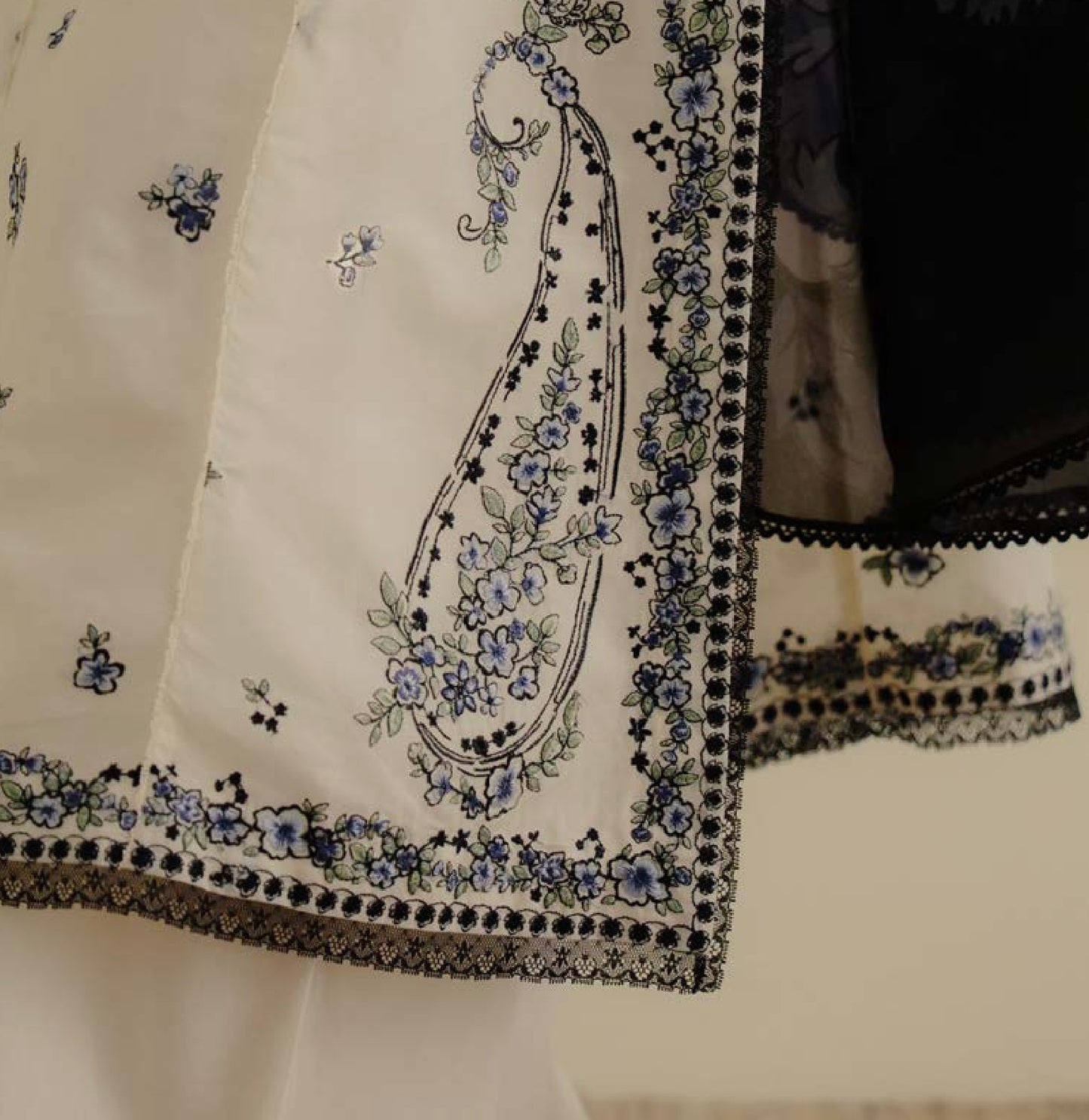 YANA 4A - Unstitched 3-Piece Suit