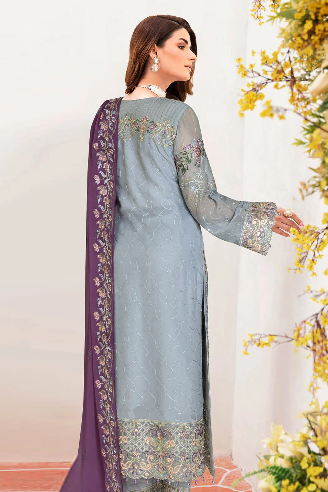 B-205 - Grey - Unstitched 3-Piece Suit