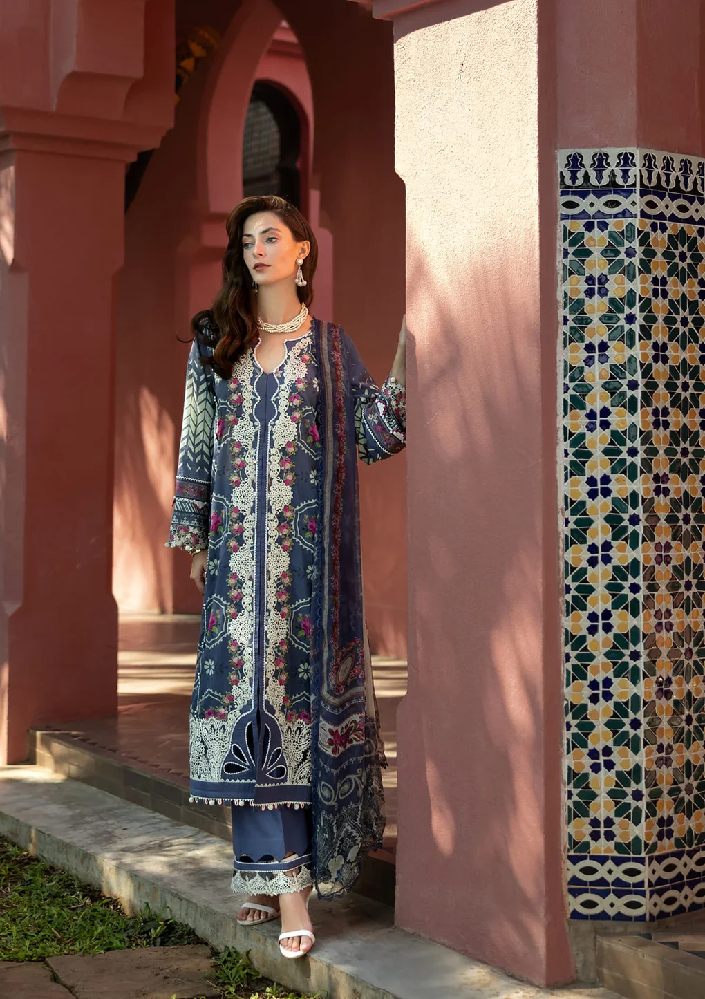 SYLVIE - ETS-04A - Unstitched 3-Piece Suit